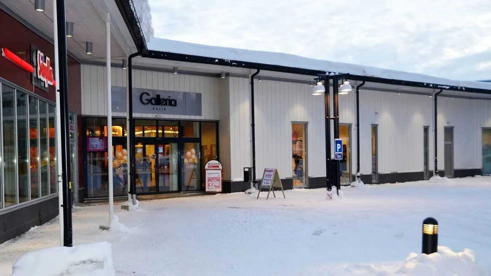 OLÄMPLIG PLATS. De närmaste åren. Torget har sjunkit och det kommer, enligt beskrivningen, behövas stora åtgärder för att återställa det.
