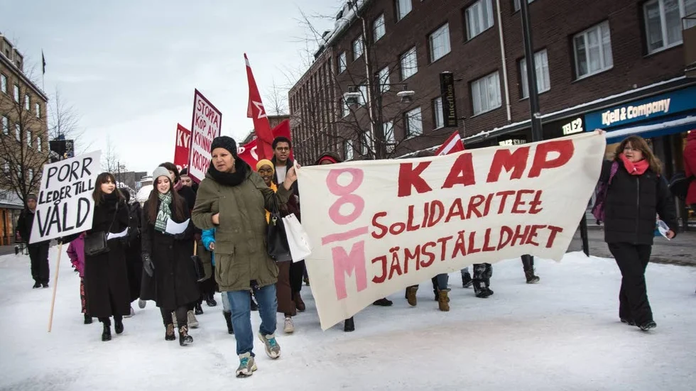Kamp. De marscherade för kamp, solidaritet och jämställdhet.