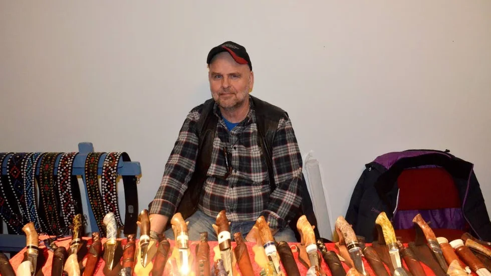 Hobby. Curre Bergström har gjort knivar sedan han var liten pojke.