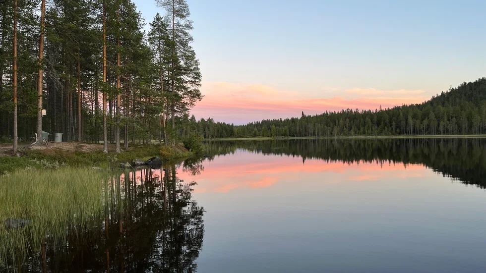 Rofylld vy över Bergsviken/Arvidsjaur.