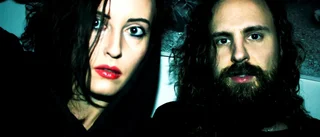 Dystopisk duo stöper om hitsen