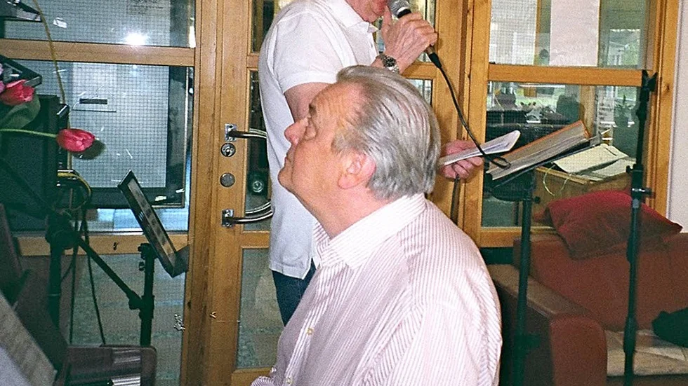 Musik. Underhållning av ”Sjung med Svenne Och Pekka”.