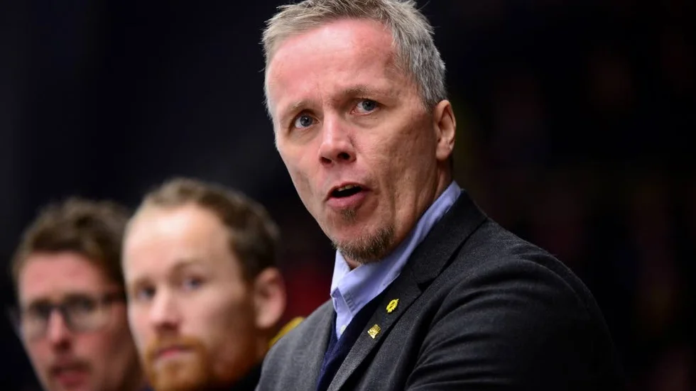 Hans Wallson går för tredje raka SM-guldet med Skellefteå AIK.
