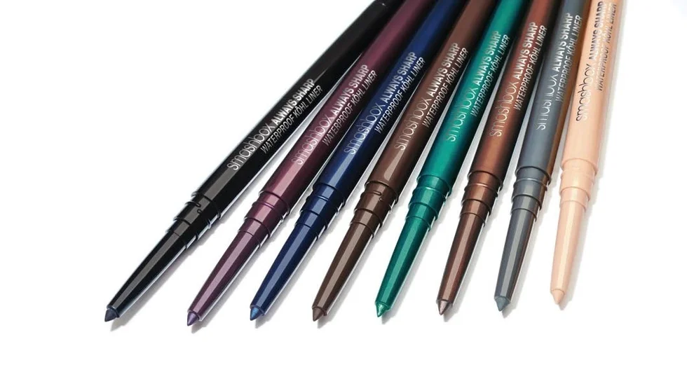 Smashbox always sharp waterproof kohl liner är en spetsig eyeliner med lång hållbarhet. Går även utmärkt att måla med i vattenlinjen. Finns bland annat i färgerna penny lane, raven och sumatra. Pris cirka 180 kronor.