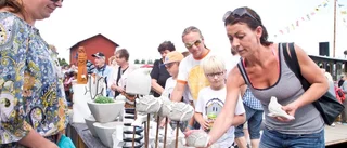 Hantverk av olika slag på kajen
