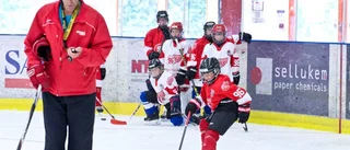 Hockeyskolan är igång igen