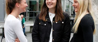 Unga: "Skolan måste lära ut mer om politik"