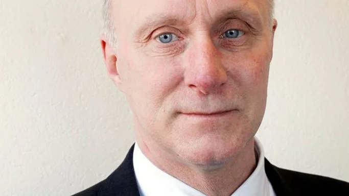 Advokat Lars Grönberg, Piteå, försvarar den stöldåtalade förre OK-chefen.