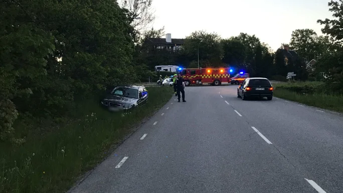 Kort före olyckan var det nära att mannen frontalkrockade med en annan bil. Påföljden blir samhällstjänst. Fängelse hade varit möjligt, men rätten väljer en mildare påföljd eftersom de ser en positiv utveckling sett till Gamlebybons stabilitet i tillvaron. Vid dikeskörningen klarade han sig med lindriga skador.