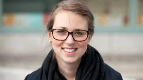Sofia Nilsson, 21, Norrköping
- Jag tillhör nog rätt generation för det här, det passar mig jättebra. Jag vill kunna kontrollera att min pendel går när den ska och det kan jag enkelt göra via appen.