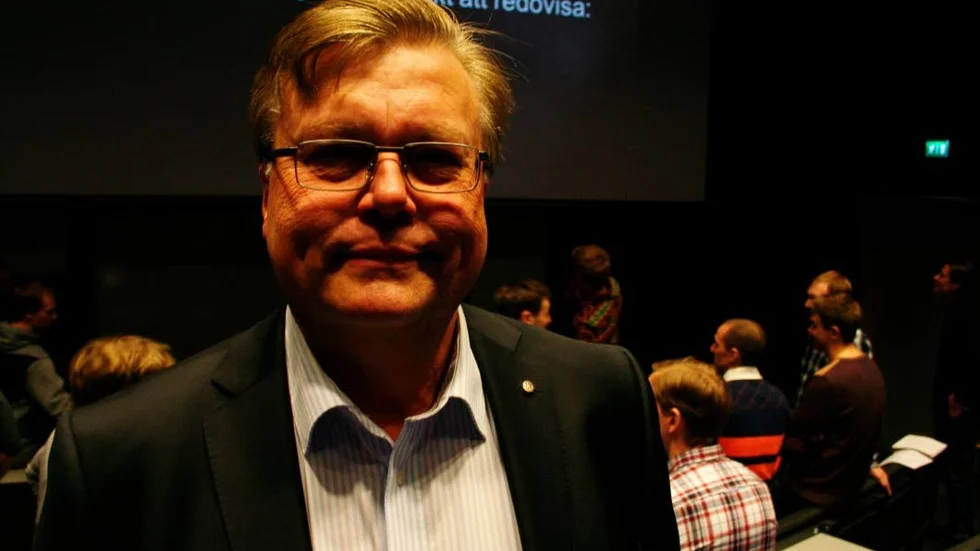 Michael Pääbo, lärare för kursen Byggvisualisering, menar att Norrköping måste ha ett riktig landmärke som kännetecknar staden.