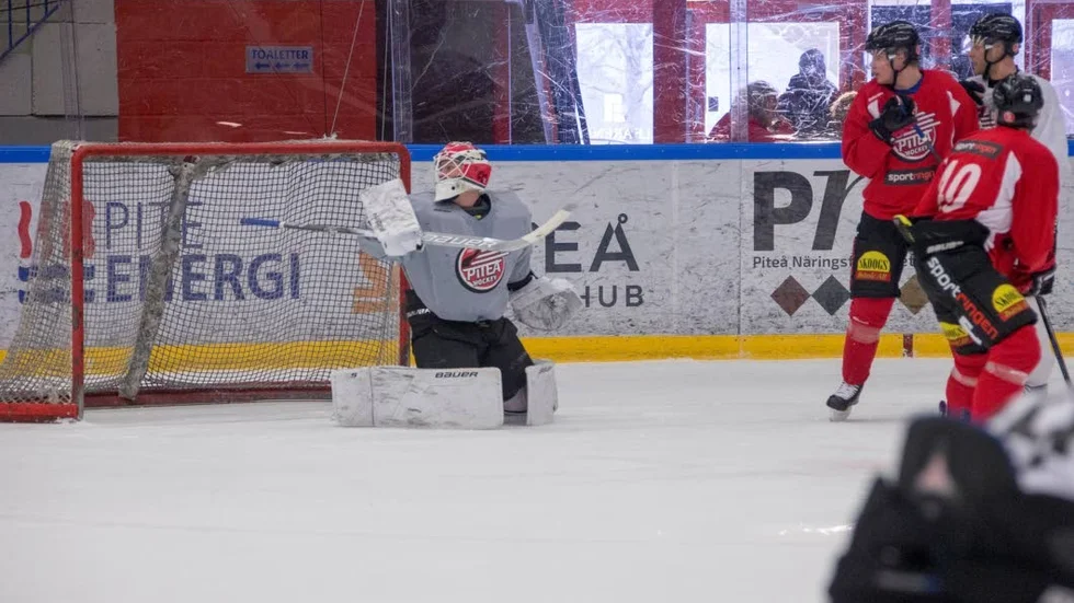 Joel Vännström, målvakt i Piteå Hockey, är laddad inför måndagens derby på hemmaplan mot Boden Hockey.