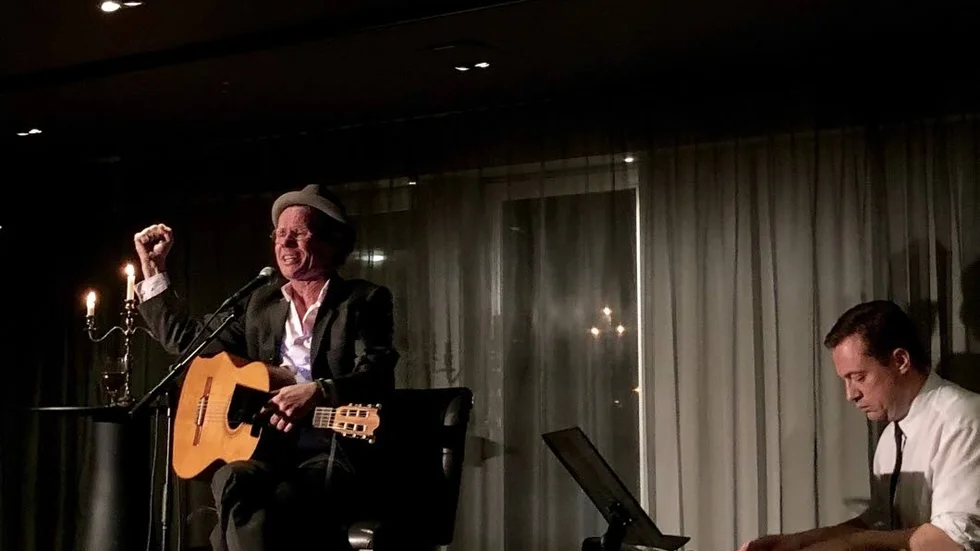 Med sig på scenen hade Bo Sundström pianisten Vladan Wirant.