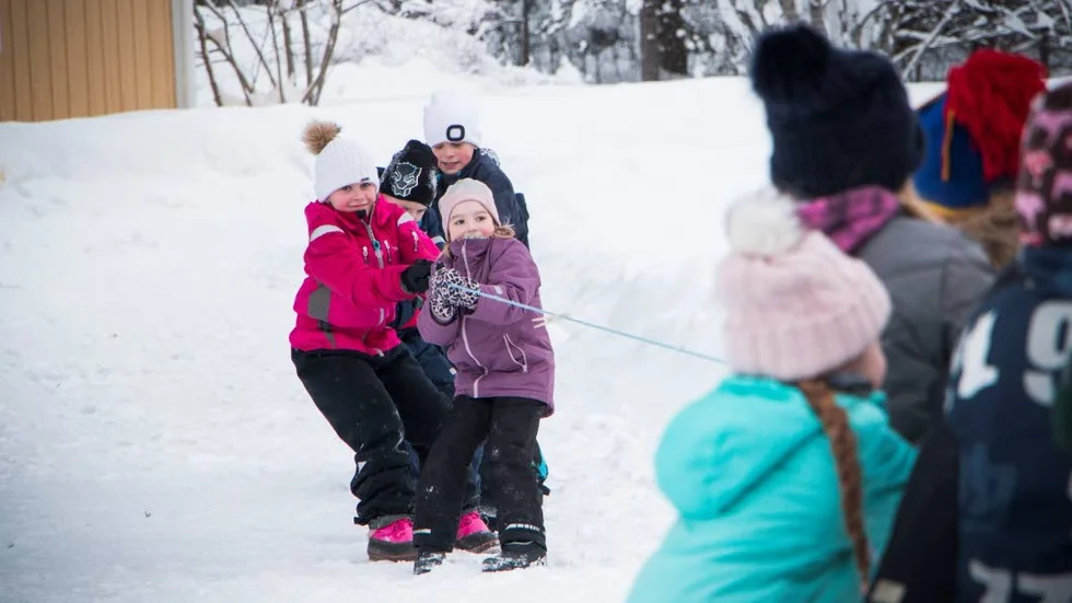 Dragkampen var ett uppskattat inslag vid samefestivalen på Böleskolan.
