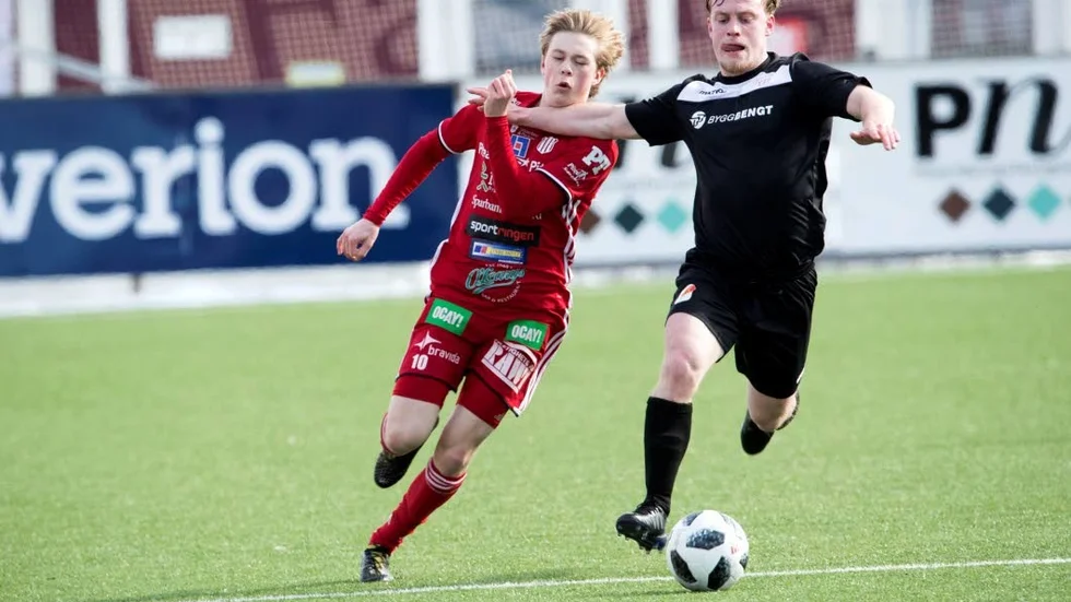 Gustav Nordh var aktuell för Boden, men valde att stanna i Piteå IF.