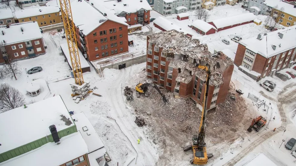 Rivningen av Strömgården är klar och nu ska bostäder snart byggas. (Arkivbild)