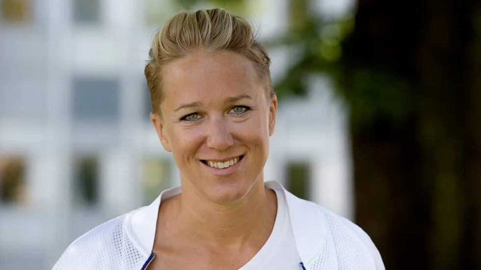Rekord. Kajsa Bergqvist hoppade 2,08 i februari 2006. Detta världsrekord för inomhushopp står sig fortfarande.