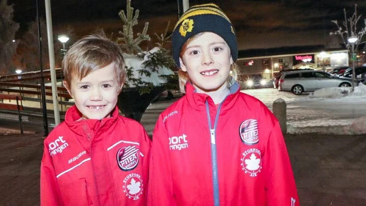 Axel och Aron Lindqvist, Piteå. "Vi ska spela hockey och innebandy. Det är Björnligan i hockey i Älvsbyn och seriespel i innebandy här i Piteå."