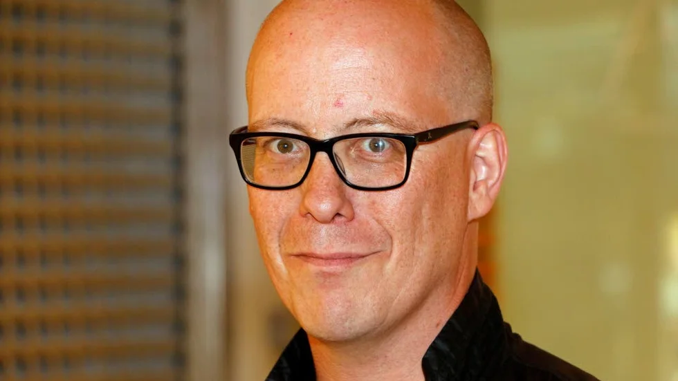 Mattias Lundberg, Arvidsjaur
"Jag ska på bröllop. Vi går en mil, stannar halvvägs vid Arvidsjaurforsen där giftermålet äger rum. Vi runt 50 personer."