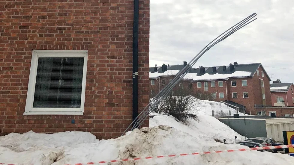 En del av skyddet har rasat ner.