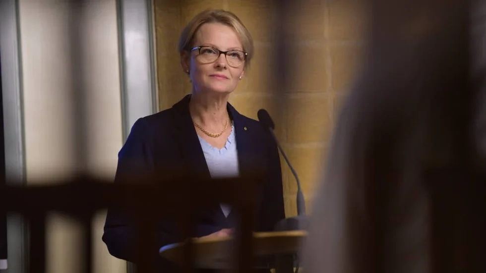 STOCKHOLM 20171205
På tisdagen tog migrationsminister och biträdande justitieminister Heléne Fritzon emot förslag från utredare på hur skyddet mot barnäktenskap kan stärkas för alla barn som befinner sig i Sverige. Foto Stina Stjernkvist / TT kod 11610