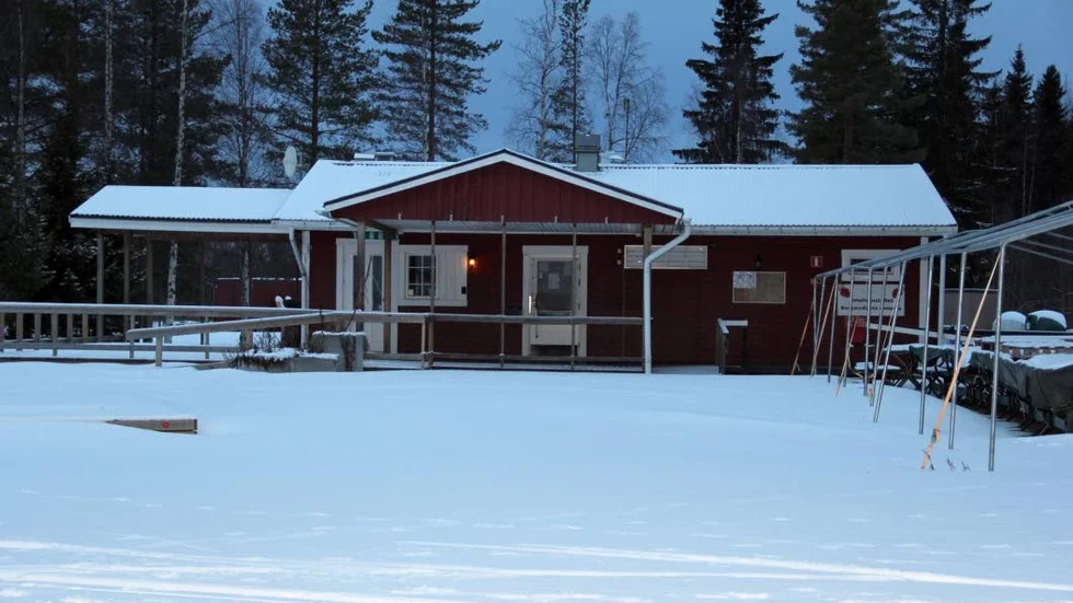 ÖKAT UTBUD.Ägarna till Ica i Norrfjärden ser synnergier med campingen vars butik får nya och fler varor i sortimentet i sommar.