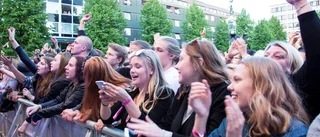 Publikfest med Magnus Uggla