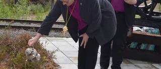 Ärkebiskopen välsignade Akka-monumentet