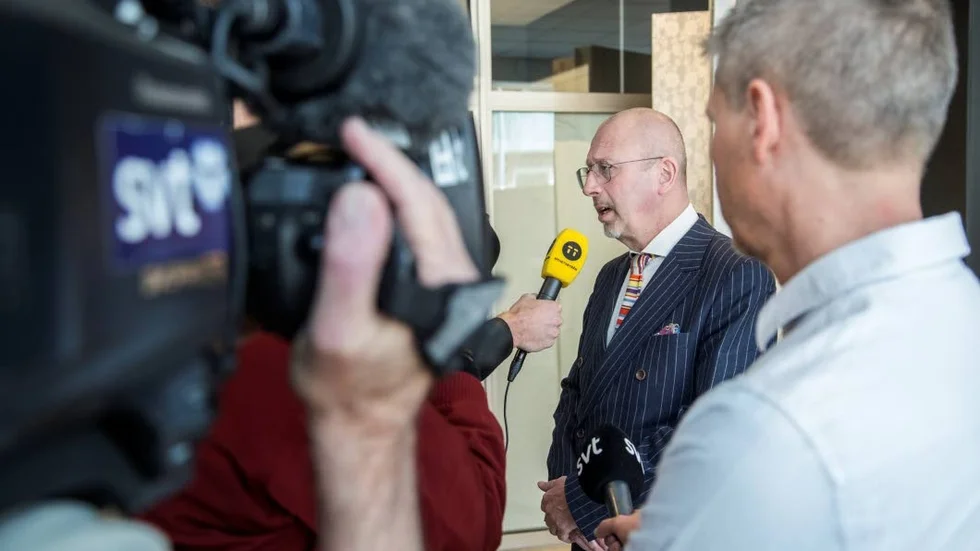 Tystlåten advokat. Thomas Magnusson sa kort att han inte tyckte att vittnet styrkt huvudvittnets version.