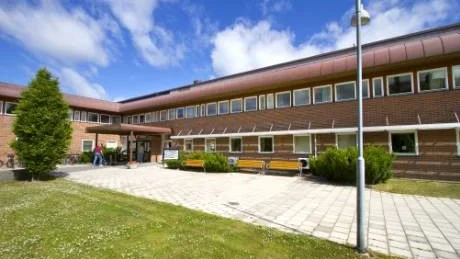 Det här huset vid Vikboplan i Norrköping lämnar luftfartsavdelningen nästa år, när man flyttar in till Norrköping City.Foto: Niclas Sandberg