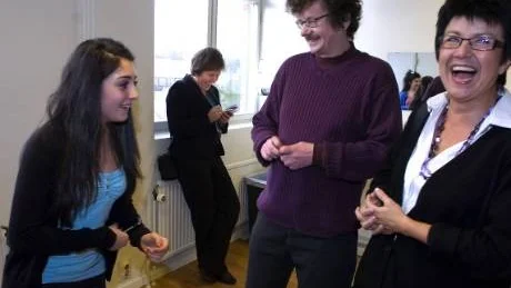Maria Sayeler i 8C hade, helt spontant, åtskilligt att framföra till Lars Stjernkvist och Eva-Lis Sirén. Foto: Anita Kjellberg