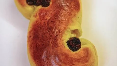 Lussekatt. Det mest traditionella av alla saffransbröd.