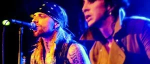 Backyard Babies tog hela Norrköping