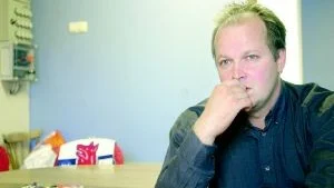 "Jag är har varit med för länge för att ligga sömnlös," säger Vargarnas lagledare Fredrik Örnerdal. Här talar han ut om krisen i Vargarna.
FOTO: ROBERT SVENSSON