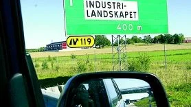 Nu har E 4-an genom Östergötland och Norrköping kompletterats med ännu mer skyltar, i och med att Vägverket gett varje trafikplats ett eget uppskyltat nummer. Här den nyuppsatta skylten vid Klockaretorpets trafikplats.
FOTO: JANNE FORSBY