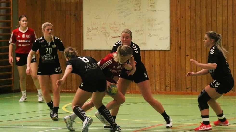 Ett tajt Lillpite, med bra försvars- och målvaktsspel, släppte bara in 13 mål mot Sävar.