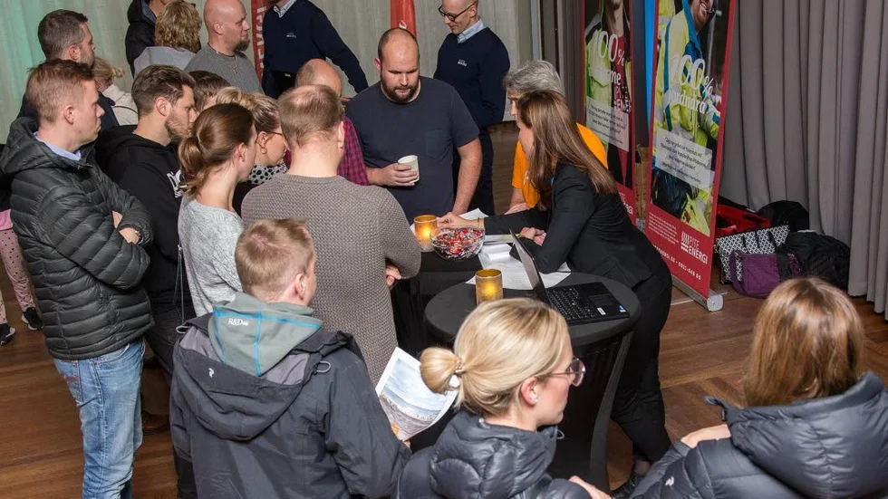 Piteå kommuns bord var populärt. Där gick det se ritningar på området Strömnäsbacken.