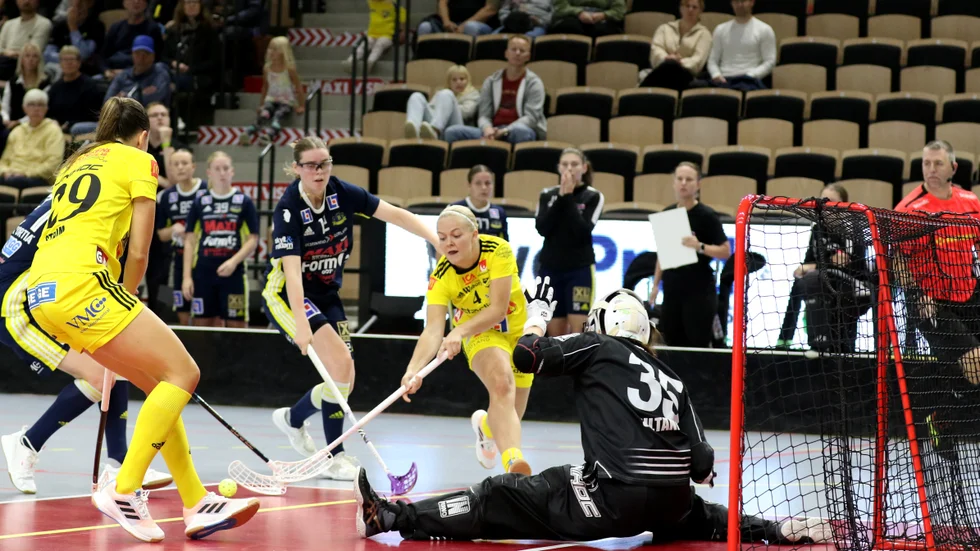 Tove Sandelin hade flera chanser, men fick lämna planen mållös men med tre poäng i bakfickan.