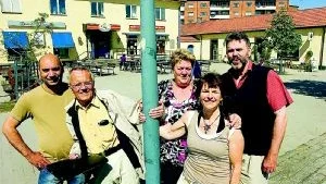 På lördag arrangeras Åbydagen för 26:e gången av från vänster Osman Dogan, Olle Hansson, Anita A-son Landegren, Gunnel Fahlén och Stig-Arne Lång. Foto: Anita Kjellberg