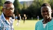 Franklyn Ogbuti (till vänster) och Basamba Fisheru drömmer om ett liv i Sverige. Drömmen 	       är att en klubb värvar oss, men vi skulle ta emot vilket jobberbjudande som helst med öppna armar, säger de.