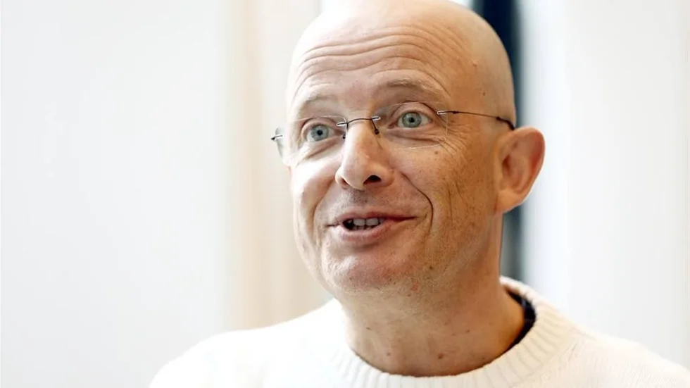 Miguel Azguime, poet och kompositör från Portugal.