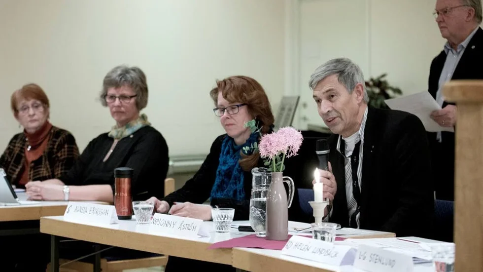 Ulla Persson (FP), Majvor Sjölund (C), Agnetha Erikson (S) och Johnny Åström (NS) var några av dem som debatterade. Ledde debatten gjorde Leif-Gunnar Stenlund, SPF.