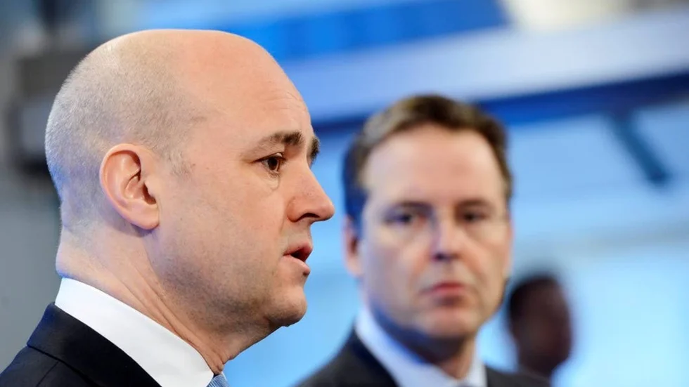 Borg och Reinfeldts mantra om stabila statsfinanser, och att reformer ska finansieras krona för krona, rimmar mycket illa med de ofinansierade reformer man genomförde för fyrtioåtta dagar sedan.