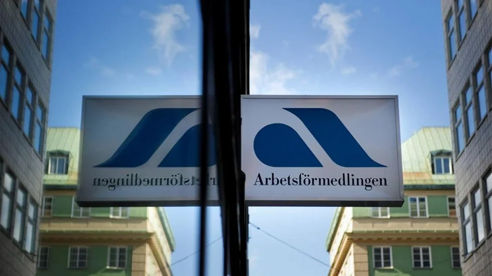 Arbetslösheten i länet uppgick i november till 10·538 personer.