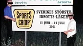 Observera bindestrecket mellan idrotts och läger, ditsatt vid denna nattliga raid av några medlemmar ur AMAS´ elitstyrkor.