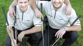 Soliga Portugal och Sverigefinalen i företagsgolf väntar på laget från Alstom i Finspång. Michael Darago (längst bak), Jonas Hillström och Peter Andersson tänker ge järnet för att vinna och bli svenska mästare.
FOTO: NICLAS SANDBERG
foto: niclas sandberg