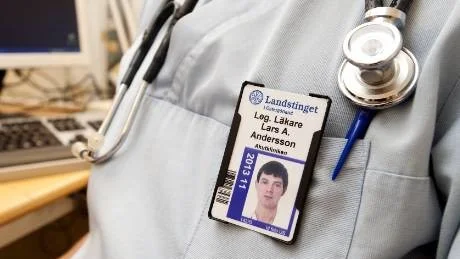 I dag är Lars legitimerad läkare, och i framtiden hägrar även en doktorering inom medicin.