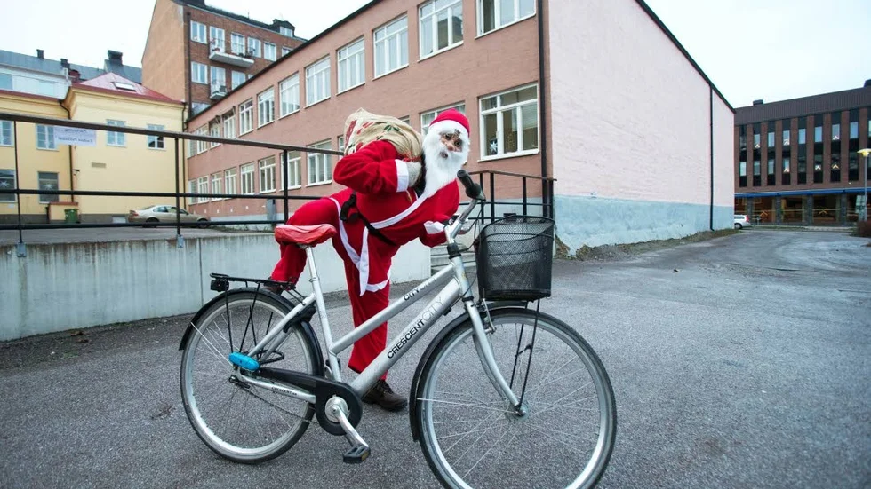 Cykeln. Det blir nog inga problem för tomten att ta cykeln till alla snälla barn idag.