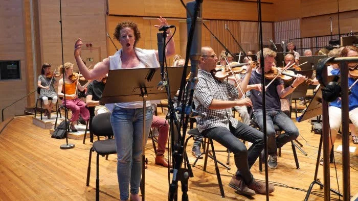 Krävande. Matilda Paulsson, mezzosopran, gör den krävande rollen som Margit när SON spelar in Wilhelm Stenhammars opera Gildet på Solhaug.
Foto: Norrköpings Symfoniorkester