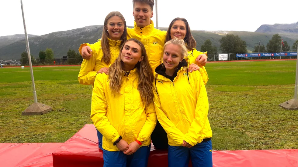 AIK hade fem deltagare i Barentskampen. Överst Jonathan Marklund, mellanraden Cornelia Nilsson och Fia Viklund. Längst ner Ally Robertsson Holmberg och Thea Norlund.